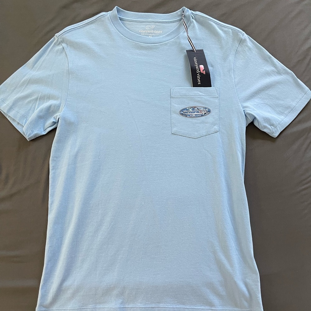 Vineyard Vines T-shirt